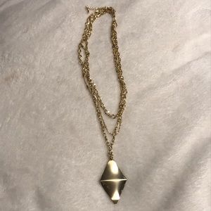Limelush necklace NWOT Gold 3 strand